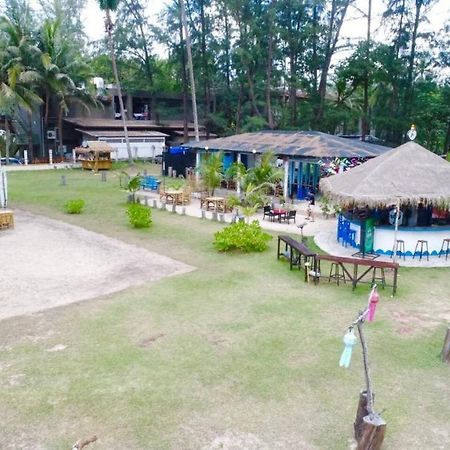 Micky Monkey Beach Hotel Phuket Maikhao Thailand Maikhau-part Kültér fotó