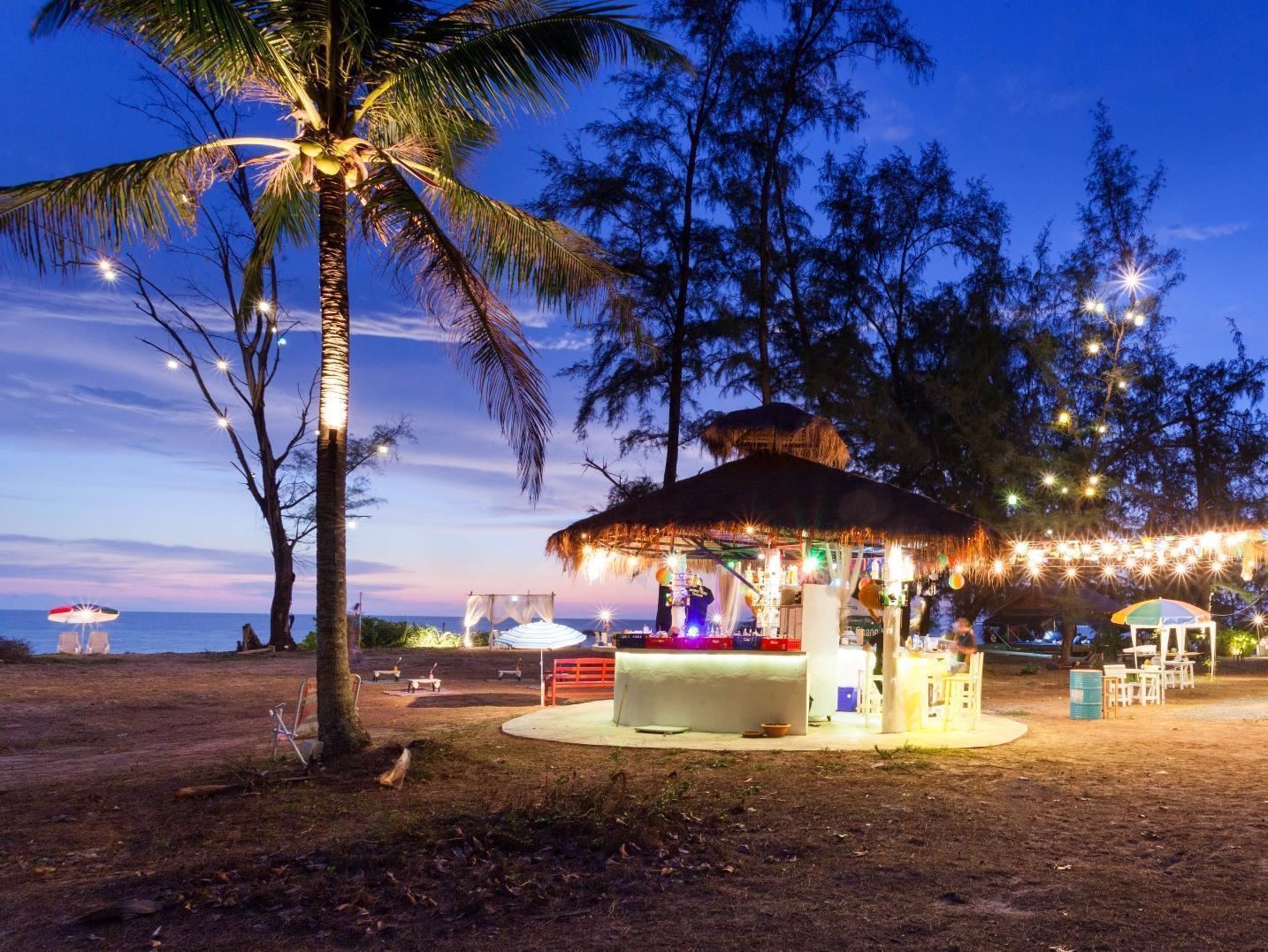 Micky Monkey Beach Hotel Phuket Maikhao Thailand Maikhau-part Kültér fotó