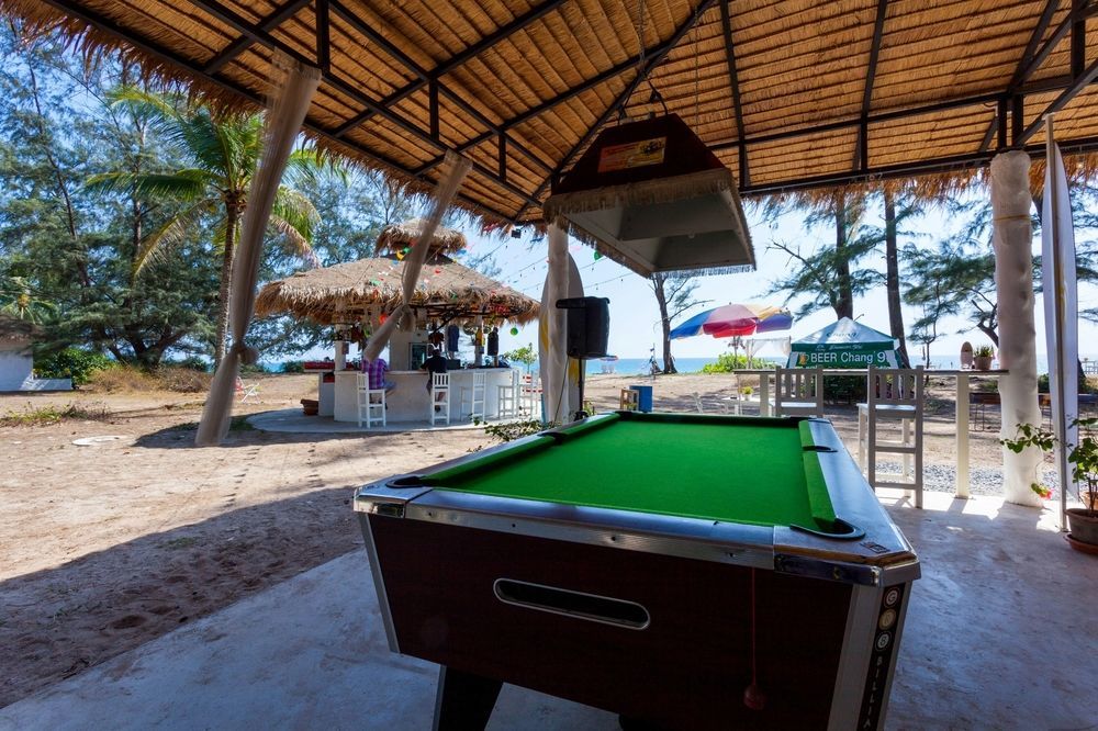 Micky Monkey Beach Hotel Phuket Maikhao Thailand Maikhau-part Kültér fotó