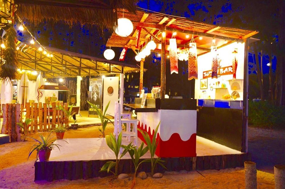 Micky Monkey Beach Hotel Phuket Maikhao Thailand Maikhau-part Kültér fotó