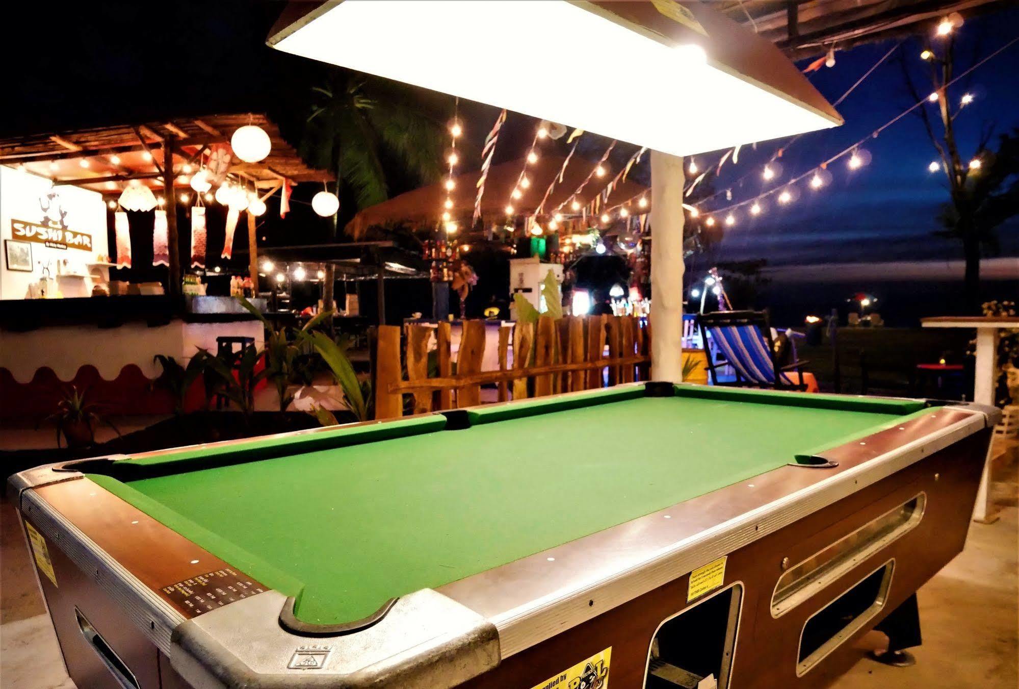 Micky Monkey Beach Hotel Phuket Maikhao Thailand Maikhau-part Kültér fotó