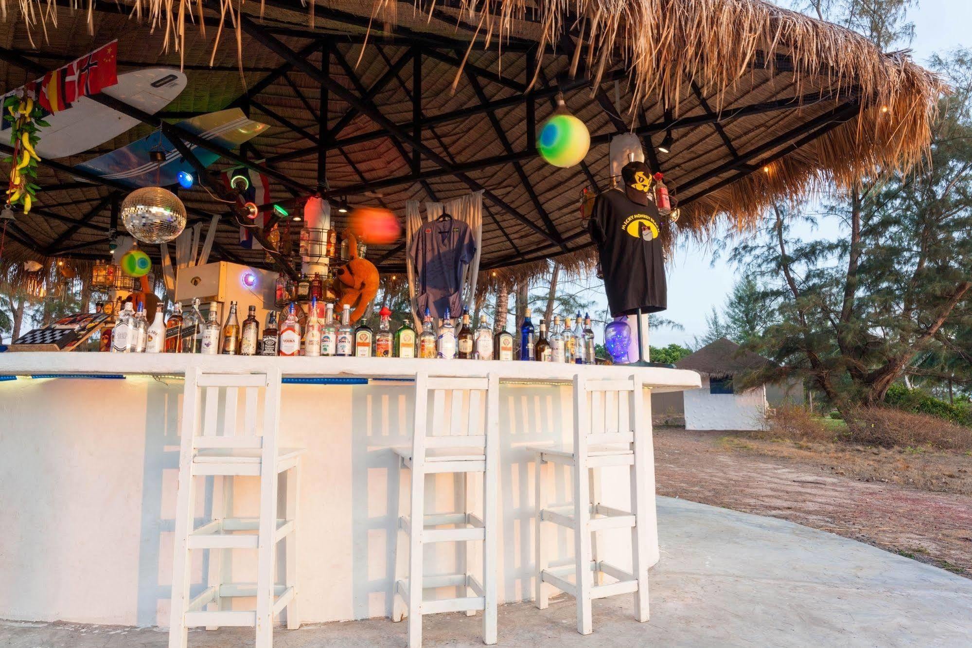 Micky Monkey Beach Hotel Phuket Maikhao Thailand Maikhau-part Kültér fotó